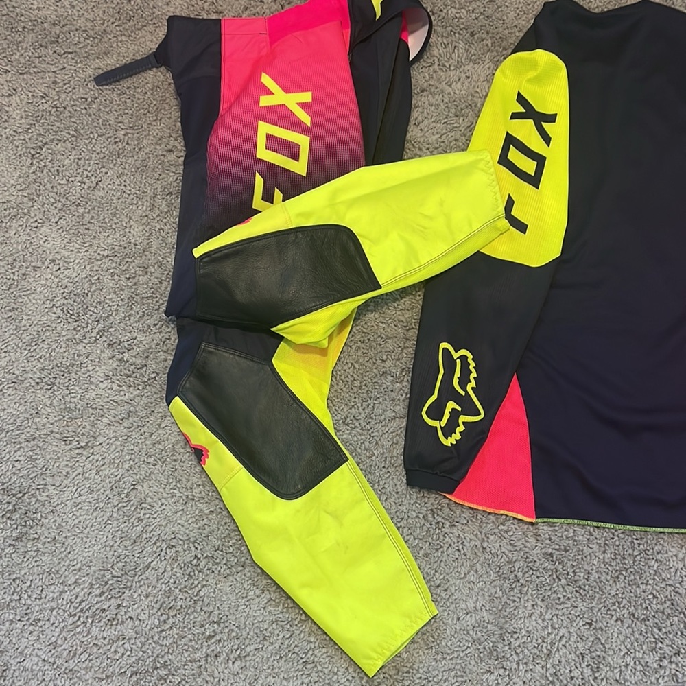 Fox Racing Riding gear pants 👖 Size 8 👕 Size M - Picture 7 of 9